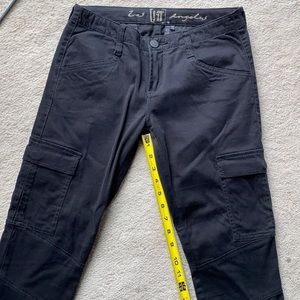 !iT black cargo jeans.